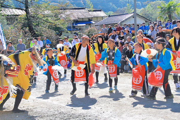 悪魔払いとして踊られる日吉権現