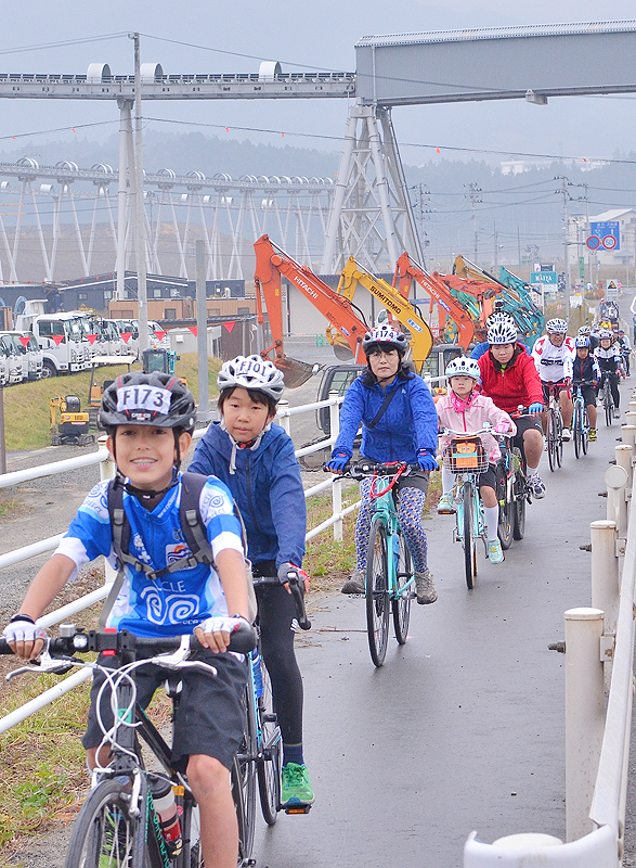 Web東海新報 復興の歩み体感 ４回目のツール ド 三陸 気仙両市で 動画 別写真あり