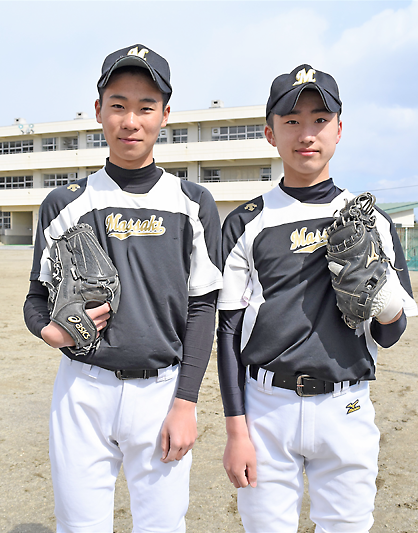 （左から）大和田選手と平野選手