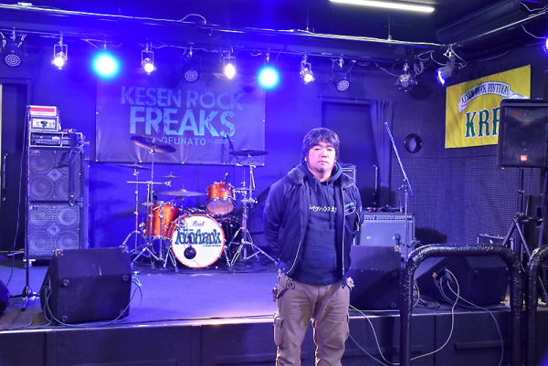 本設での営業をスタートした「KESEN ROCK FREAKS」=キャッセン・フードビレッジ