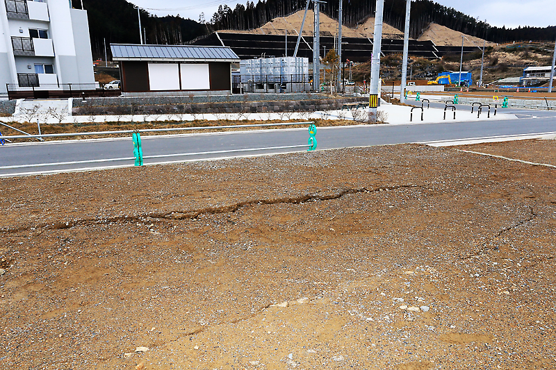 Web東海新報 かさ上げ地で地盤沈下 今泉の区画整理事業区域内 陸前高田