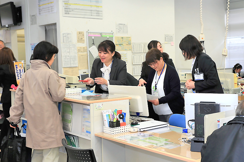 Web東海新報 包括業務委託がスタート 民間社員が市役所で勤務 陸前高田 別写真あり