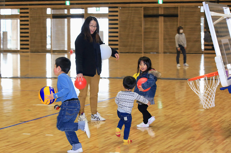 Web東海新報 広々空間で存分に遊ぶ 夢アリーナで プレイデイ 陸前高田 別写真あり Web東海新報 広々空間で存分に遊ぶ 夢アリーナで プレイデイ 陸前高田 別写真あり